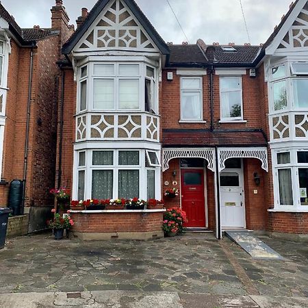 38 Whitehall Road Harrow on the Hill Dış mekan fotoğraf